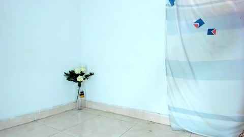 im_brittany_333 online show from November 2025 04:42:01 PM