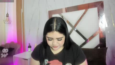 im_bunny__ online show from April 2026 01:31:02 PM