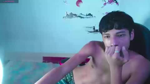 im_david01 online show from October 2025 07:34:02 PM