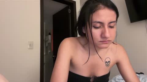 Snapshot of im_dayana chatting on November 2025 01:03:02 AM instagram online show from November 2025 01:03:02 AM