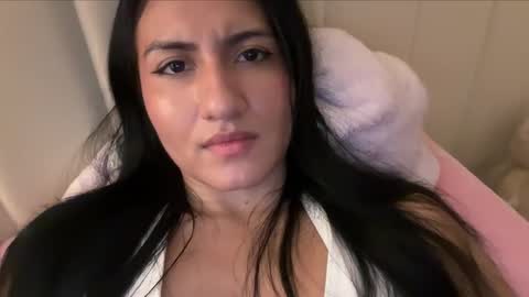 Snapshot of im_dayana chatting on December 2025 10:48:02 PM instagram online show from December 2025 10:48:02 PM