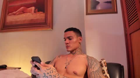 im_dominike online show from February 2025 03:33:01 AM