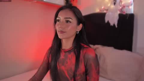 Isa online show from October 2025 09:17:02 PM