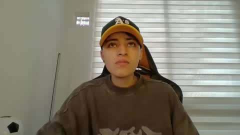 Laia online show from January 2025 10:37:01 PM