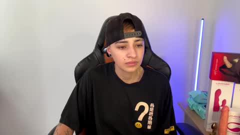 Laia online show from March 2025 08:10:02 PM