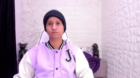 im_milan_rs online show from February 2025 10:09:02 AM