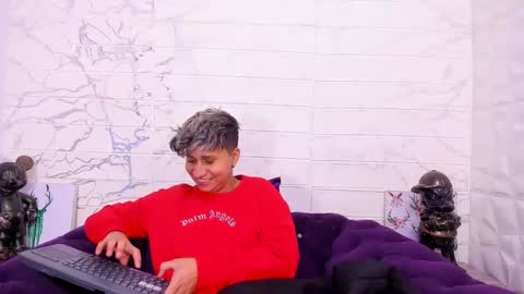 im_milan_rs online show from February 2025 09:50:02 AM