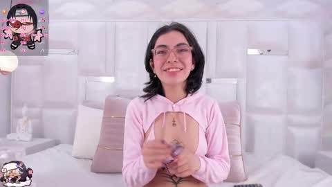 Moly  online show from November 2025 08:32:01 PM