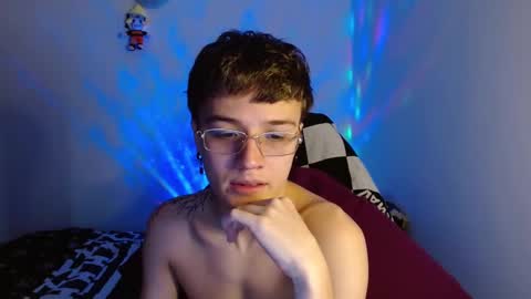 Oliver P online show from March 2025 07:11:02 PM