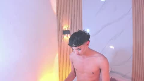 im_sebaslopez online show from May 2026 11:35:02 PM