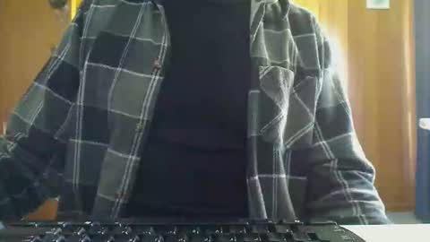 Snapshot of imaussiechris chatting on May 2026 12:05:01 AM Aussie Guy online show from May 2026 12:05:01 AM