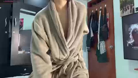 Colton Alvin Independent model online show from September 2025 11:05:02 PM