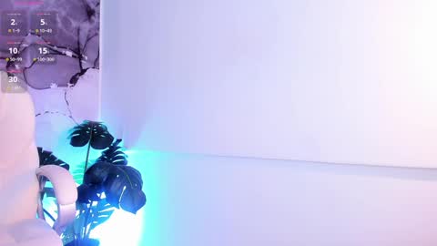 Leana online show from February 2025 12:19:02 AM