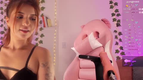 Snapshot of imlis chatting on January 2025 09:04:02 AM Lissa Morgan MODEL INDEPENDENT online show from January 2025 09:04:02 AM