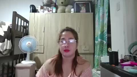 Snapshot of immaculate02 chatting on December 2024 05:59:01 AM Immaculate02 online show from December 2024 05:59:01 AM