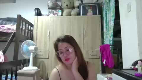 Snapshot of immaculate02 chatting on February 2025 07:07:01 AM Immaculate02 online show from February 2025 07:07:01 AM