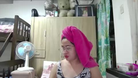 Snapshot of immaculate02 chatting on February 2025 08:48:02 AM Immaculate02 online show from February 2025 08:48:02 AM