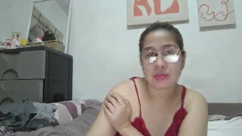 Snapshot of immaculate02 chatting on November 2025 04:11:01 AM Immaculate02 online show from November 2025 04:11:01 AM