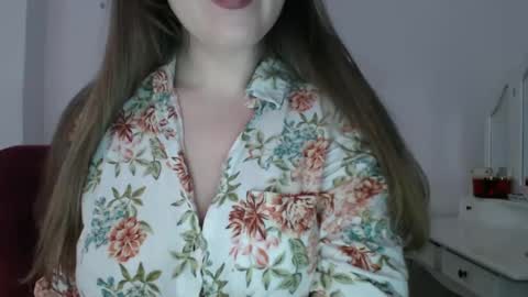 Pola online show from February 2025 09:59:01 PM