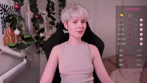 Mia online show from December 2024 05:50:01 PM