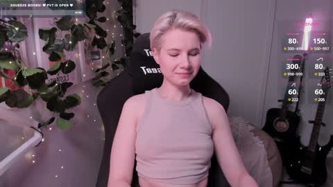 Mia online show from February 2025 10:00:01 AM