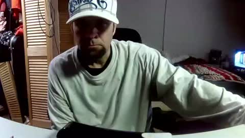 Snapshot of imoff_0119 chatting on April 2026 04:01:01 PM imoff_0119 online show from April 2026 04:01:01 PM