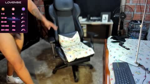 Snapshot of imperion_king chatting on January 2025 02:47:01 AM Imperion King online show from January 2025 02:47:01 AM