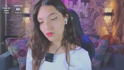 Karen  online show from October 2025 07:31:01 PM