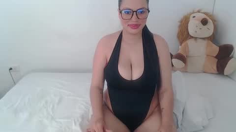 Snapshot of imsweetlips chatting on September 2025 03:13:01 PM imsweetlips online show from September 2025 03:13:01 PM