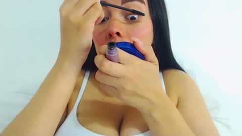 imsweetlips online show from May 2026 07:52:01 PM