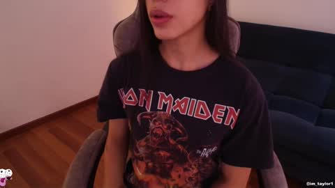 TAYLOR  online show from October 2025 10:12:02 PM