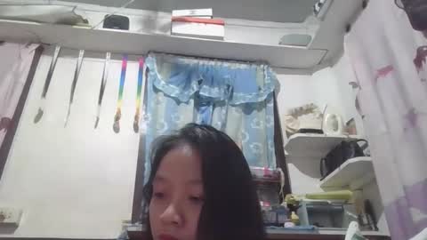 imurasian_fox online show from April 2026 02:25:01 PM