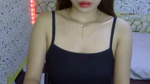 Snapshot of imyourgirl_vanessa26 chatting on March 2026 08:42:02 AM Im sad because im lonely wish help me here online show from March 2026 08:42:02 AM