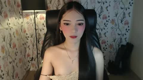 Snapshot of imyourlegalbaby chatting on February 2025 04:07:01 AM Aki online show from February 2025 04:07:01 AM