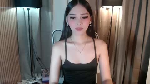 Snapshot of imyourlegalbaby chatting on November 2025 01:51:02 AM Aki online show from November 2025 01:51:02 AM