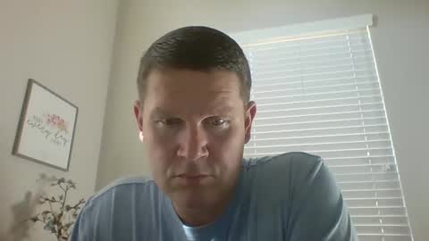 Snapshot of in2play4real chatting on December 2024 05:00:01 PM In2Play online show from December 2024 05:00:01 PM