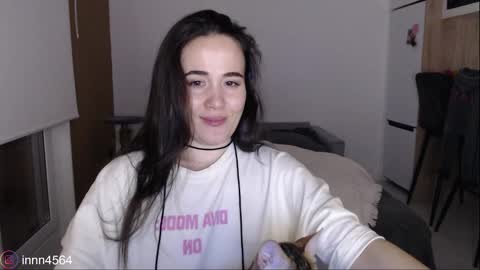 Snapshot of in_yan chatting on February 2026 05:00:02 PM Lin online show from February 2026 05:00:02 PM