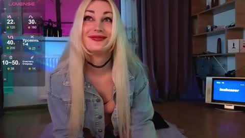 Snapshot of inchcaser chatting on September 2025 09:27:01 PM Dina Help me reach 100 likes online show from September 2025 09:27:01 PM