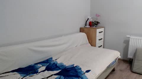 Della online show from January 2025 08:32:01 PM