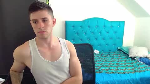 incubus_couple1 online show from February 2025 11:53:01 PM