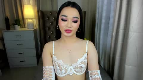 Snapshot of indestructabletrixie chatting on December 2024 11:00:01 AM indestructabletrixie online show from December 2024 11:00:01 AM