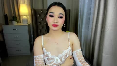 Snapshot of indestructabletrixie chatting on December 2024 03:00:01 PM indestructabletrixie online show from December 2024 03:00:01 PM