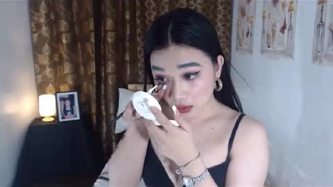 Snapshot of indestructabletrixie chatting on January 2025 04:02:01 AM indestructabletrixie online show from January 2025 04:02:01 AM