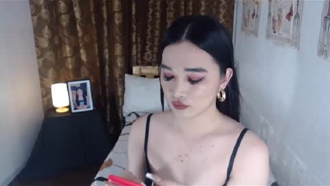 Snapshot of indestructabletrixie chatting on January 2025 06:17:01 AM indestructabletrixie online show from January 2025 06:17:01 AM