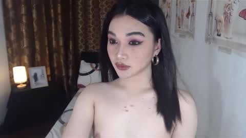 Snapshot of indestructabletrixie chatting on March 2025 02:07:01 PM indestructabletrixie online show from March 2025 02:07:01 PM