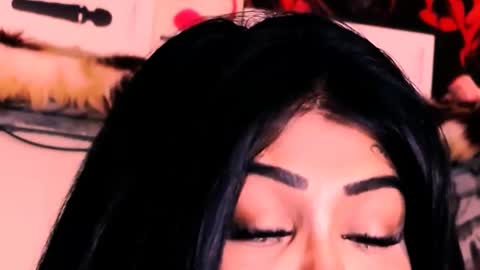 Bella Ambrosia online show from November 2025 01:41:02 AM