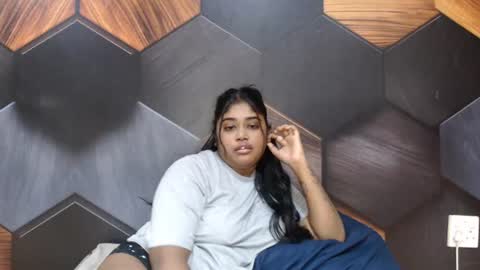 Snapshot of indian_rimmelx chatting on June 2026 07:24:02 AM Melz online show from June 2026 07:24:02 AM