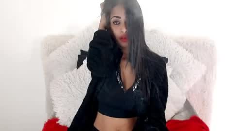 Jazmin online show from August 2026 10:36:01 AM