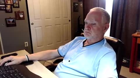 Papa online show from April 2026 05:44:02 PM