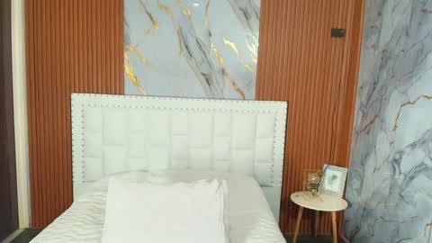 Snapshot of indiancutiie chatting on December 2024 03:37:01 AM LITTLE AINHOA online show from December 2024 03:37:01 AM